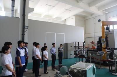 天津市化學(xué)工業(yè)學(xué)校機(jī)電工程系來訪我院開展學(xué)訪交流